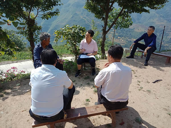 結(jié)對(duì)幫扶入戶 助力脫貧攻堅(jiān)