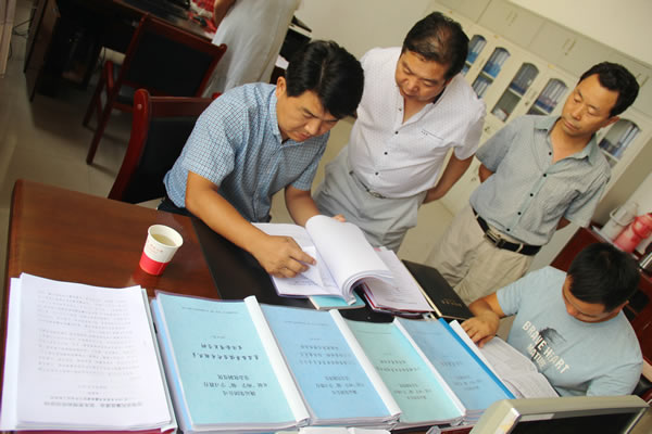 市交通運輸局黨組書記、局長馬潤同志對隴運集團公司全面從嚴治黨及黨風廉政建設(shè)進行專題調(diào)研